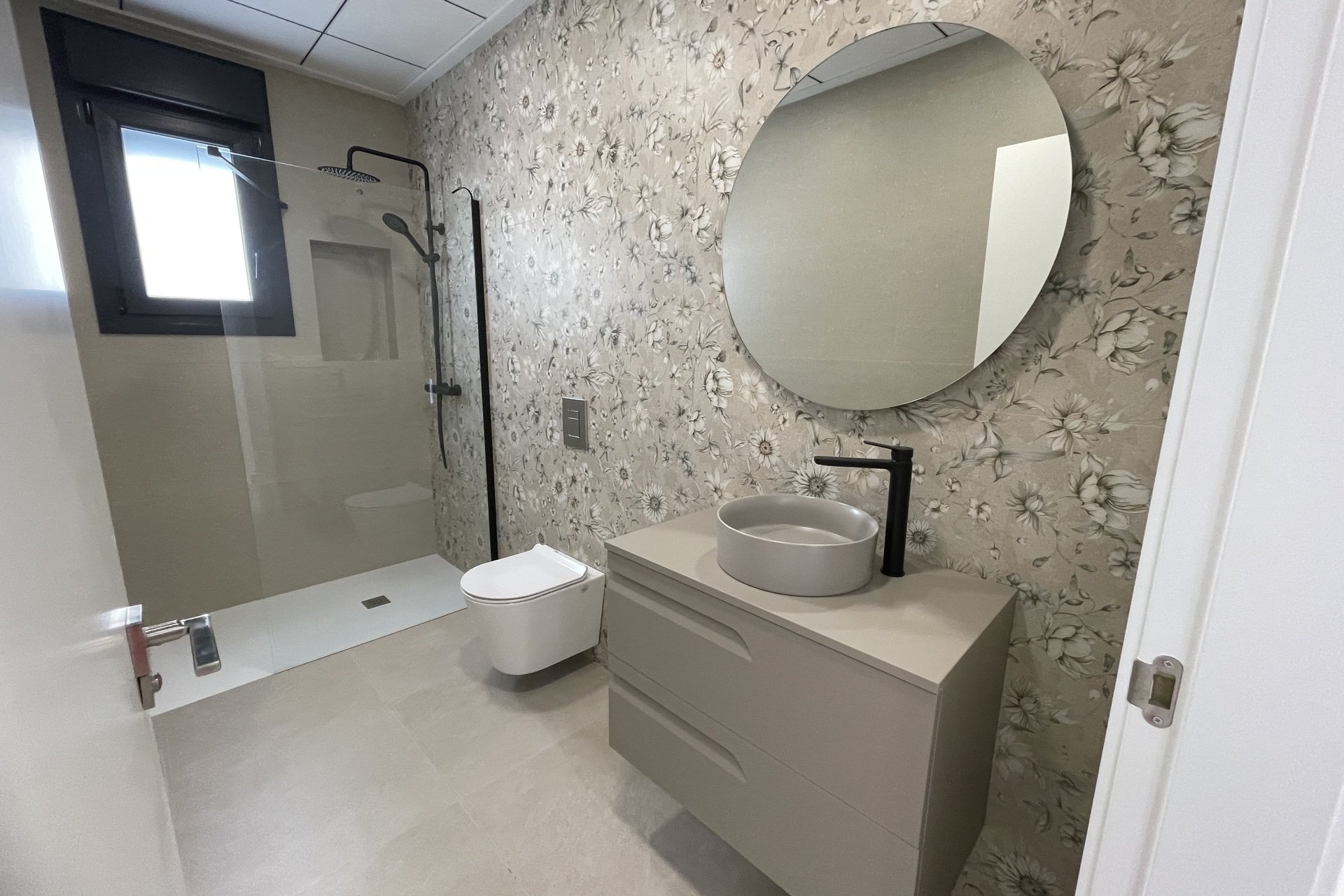 New Build - detached - Heredades