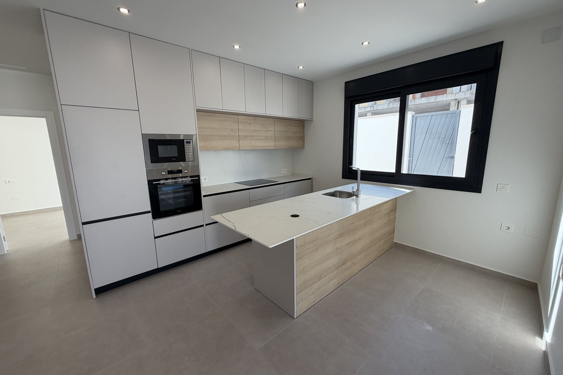 New Build - detached - Heredades