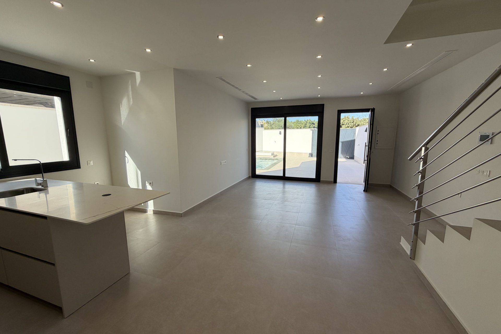 New Build - detached - Heredades