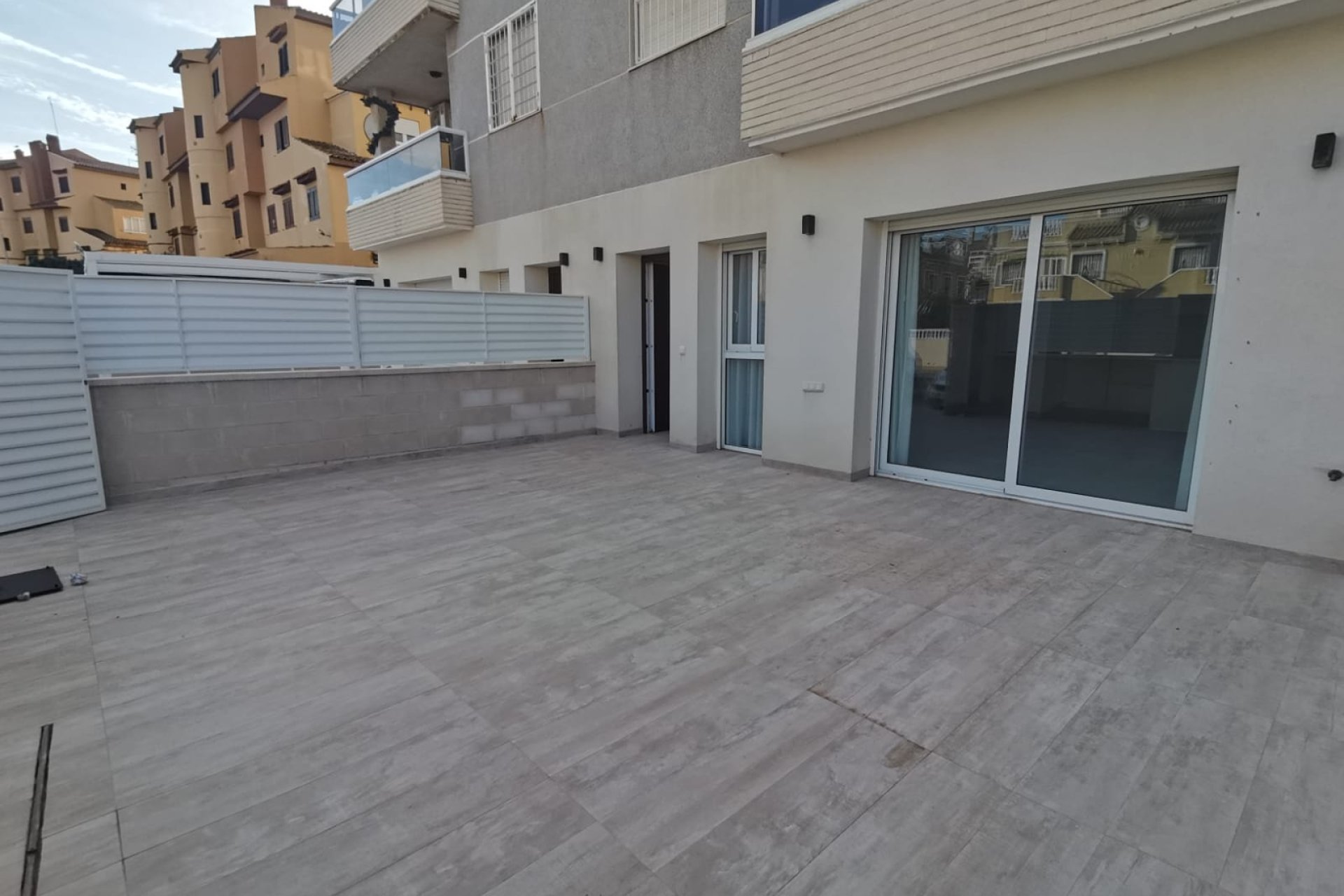 Новое здание - ground-floor - Torrevieja