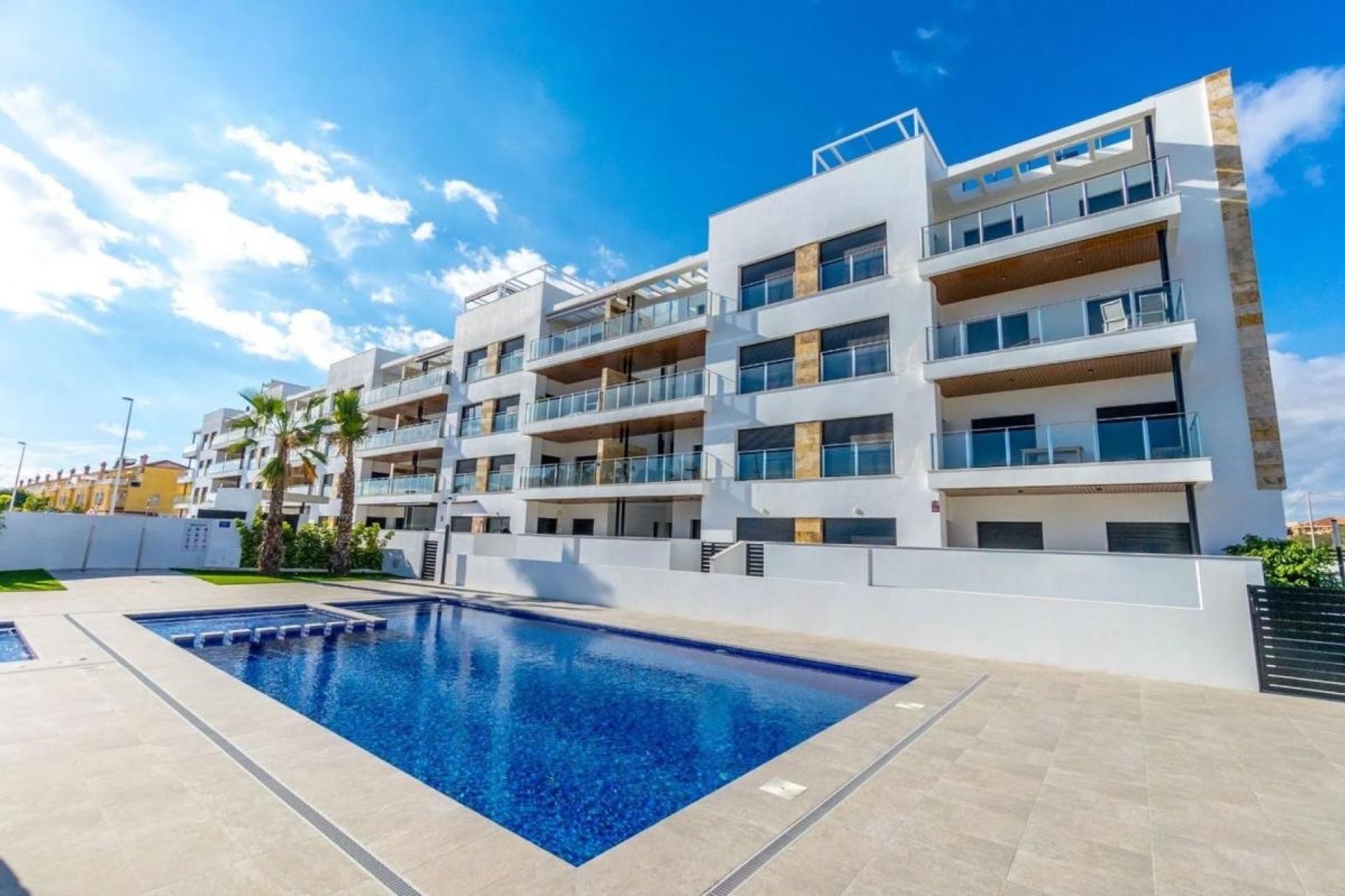 Новое здание - ground-floor - Torrevieja