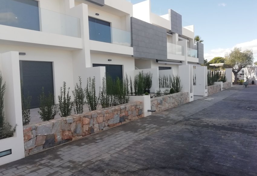 Новое здание - high-bungalow - Torrevieja