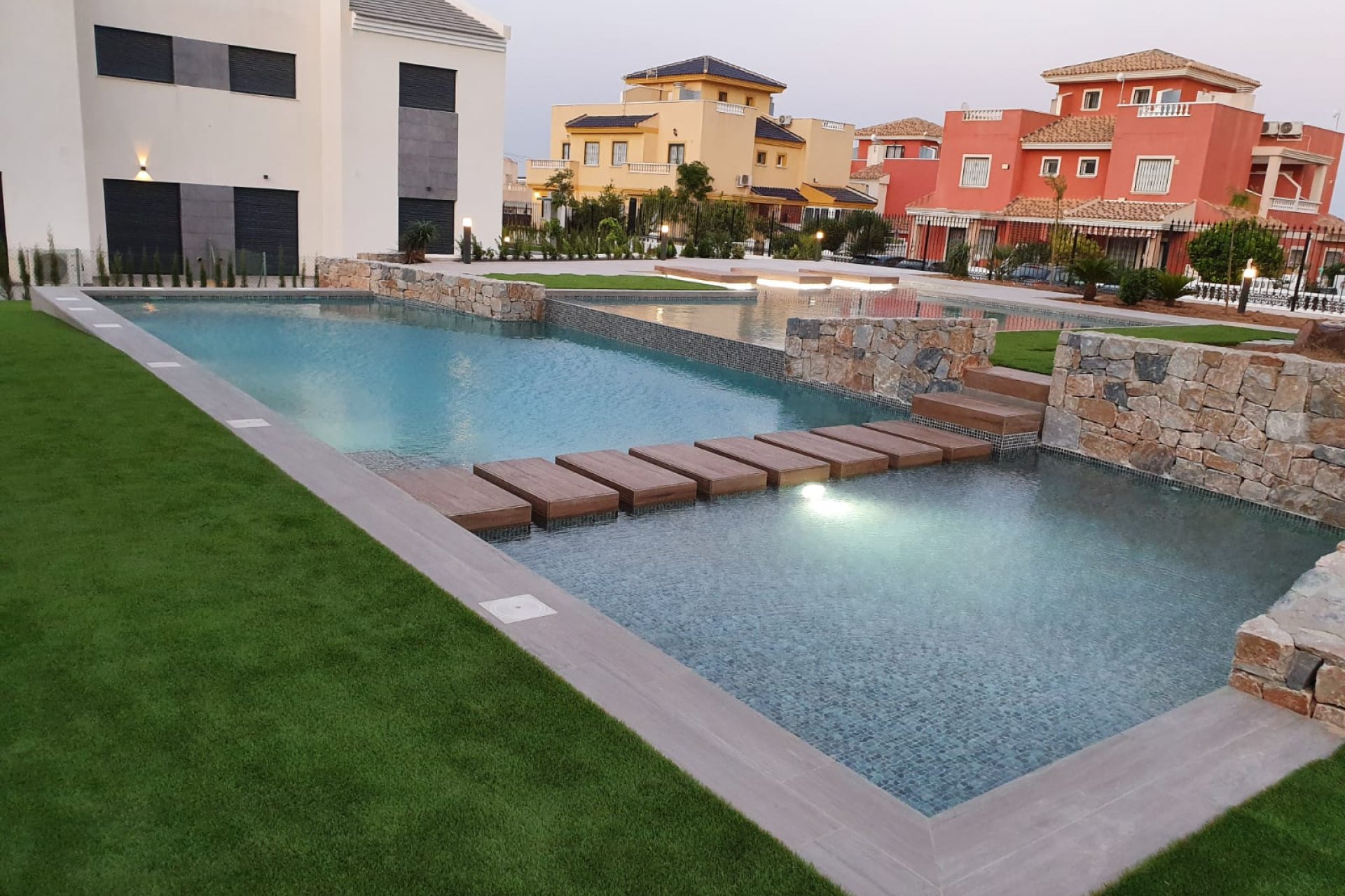Новое здание - high-bungalow - Torrevieja