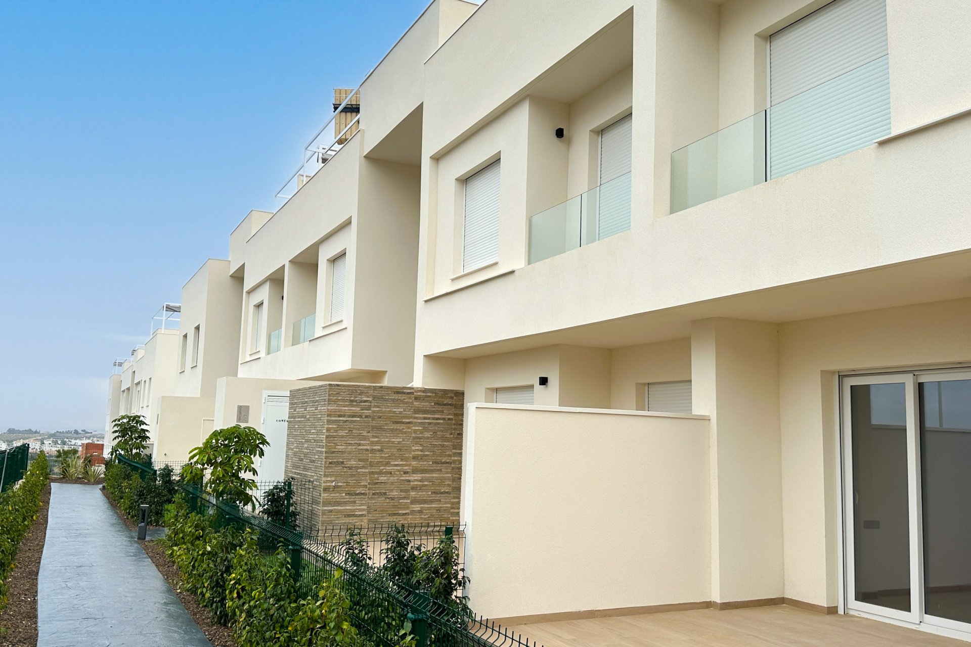 Новое здание - low-bungalow - Algorfa