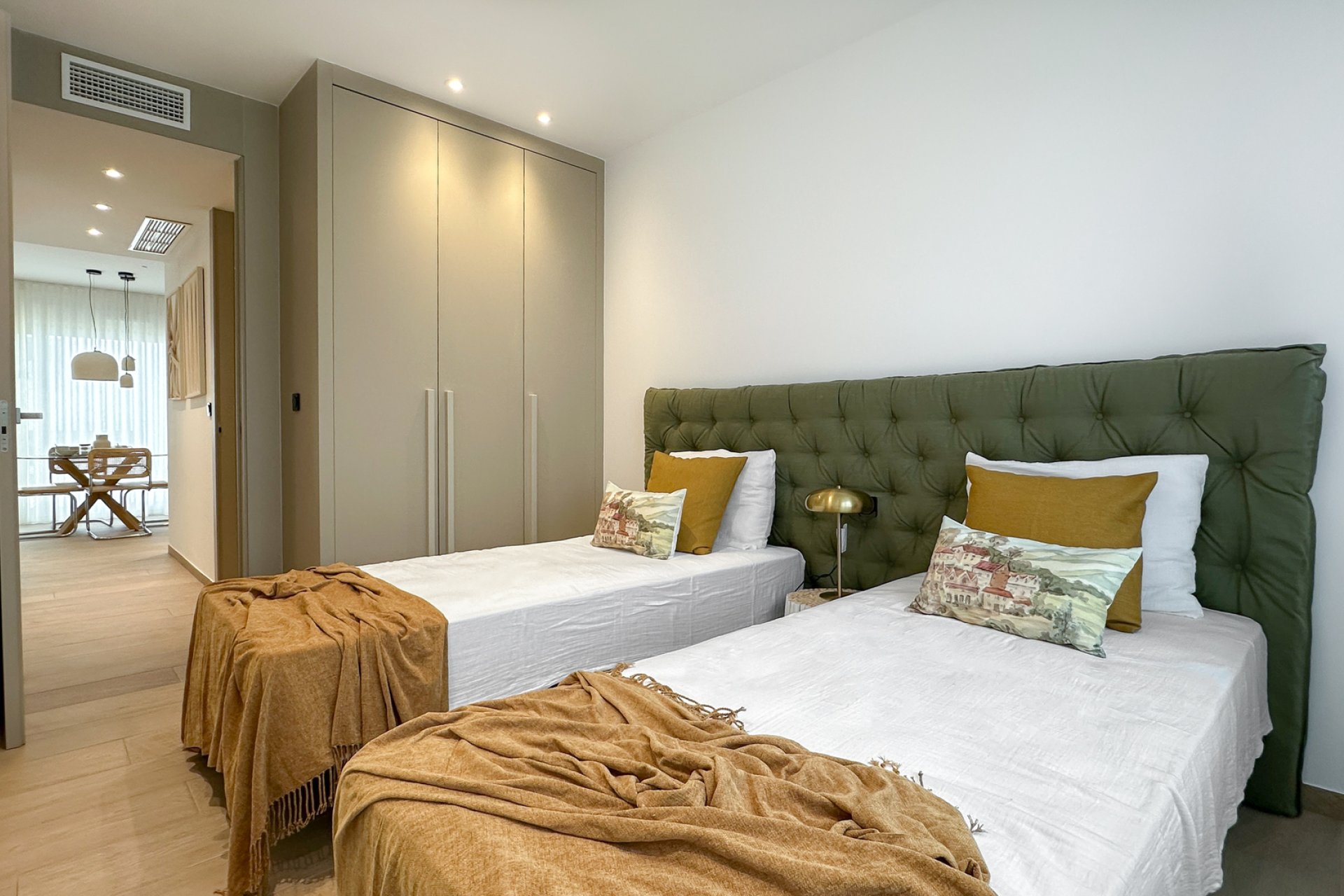 Новое здание - low-bungalow - Algorfa