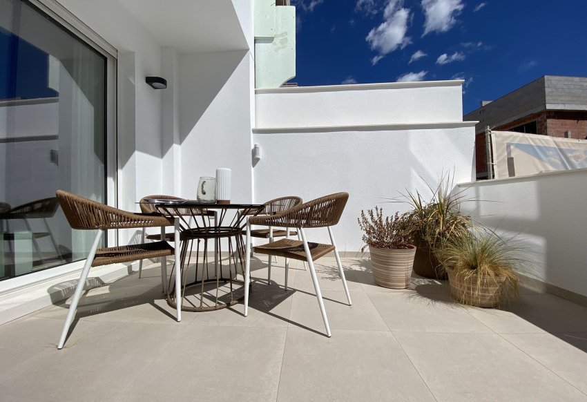 Новое здание - low-bungalow - Pilar de la Horadada