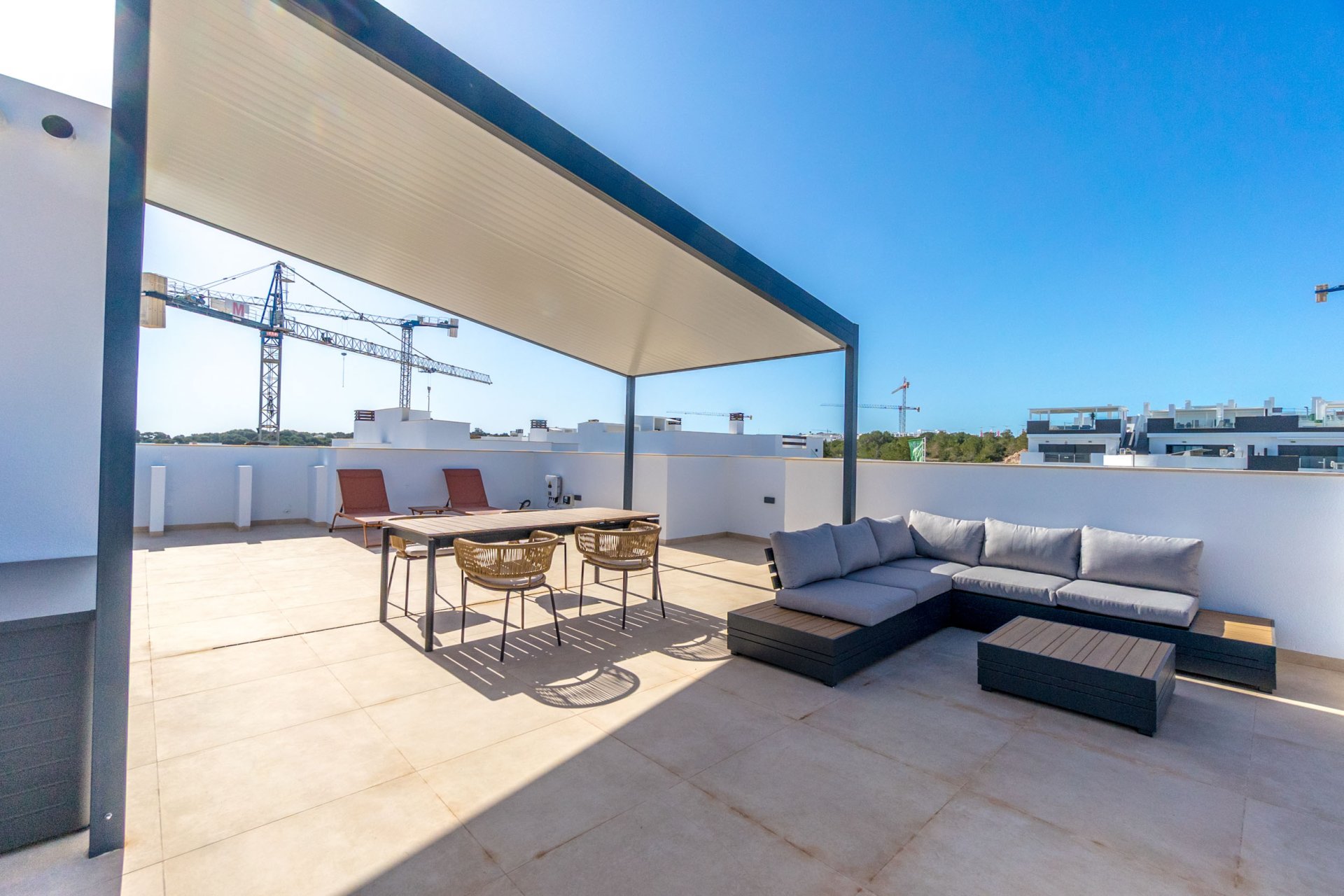 Новое здание - low-bungalow - Torrevieja