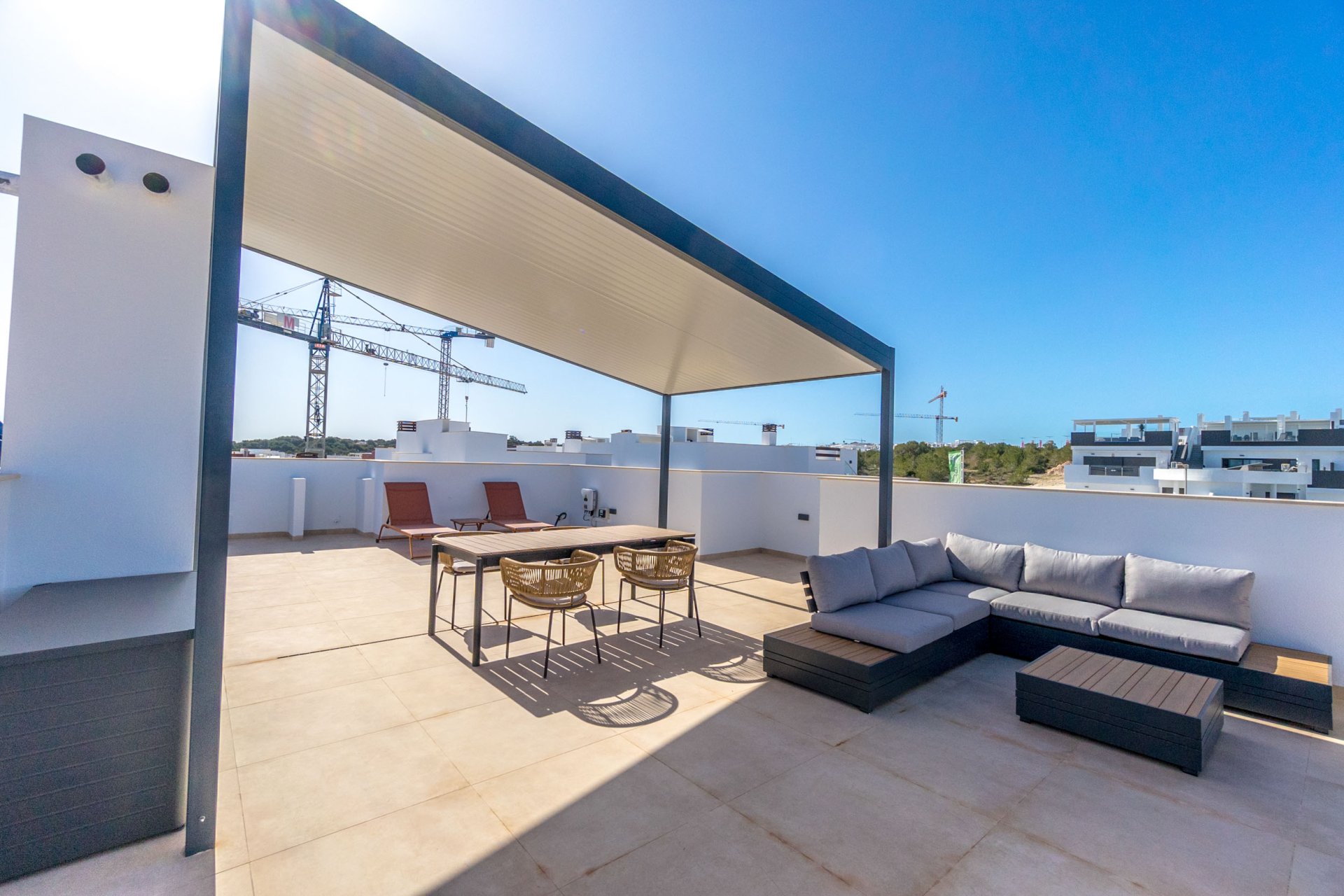 Новое здание - low-bungalow - Torrevieja