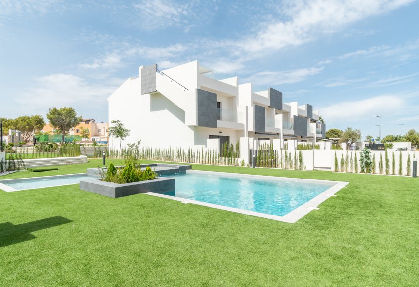 Новое здание - low-bungalow - Torrevieja