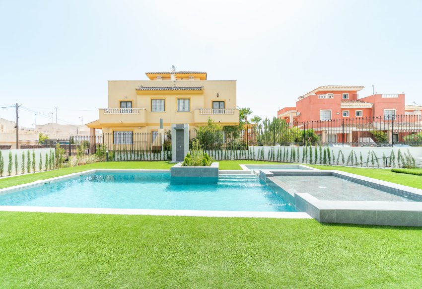 Новое здание - low-bungalow - Torrevieja