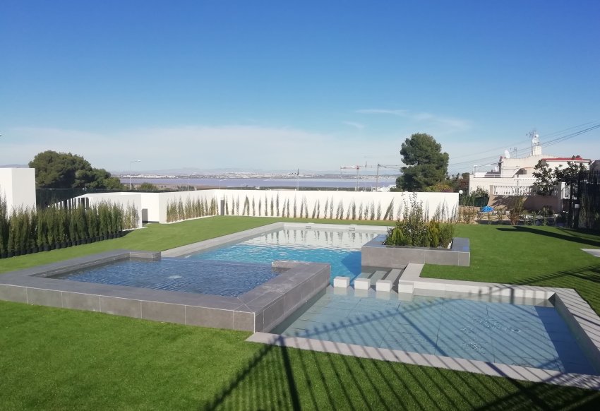 Новое здание - low-bungalow - Torrevieja
