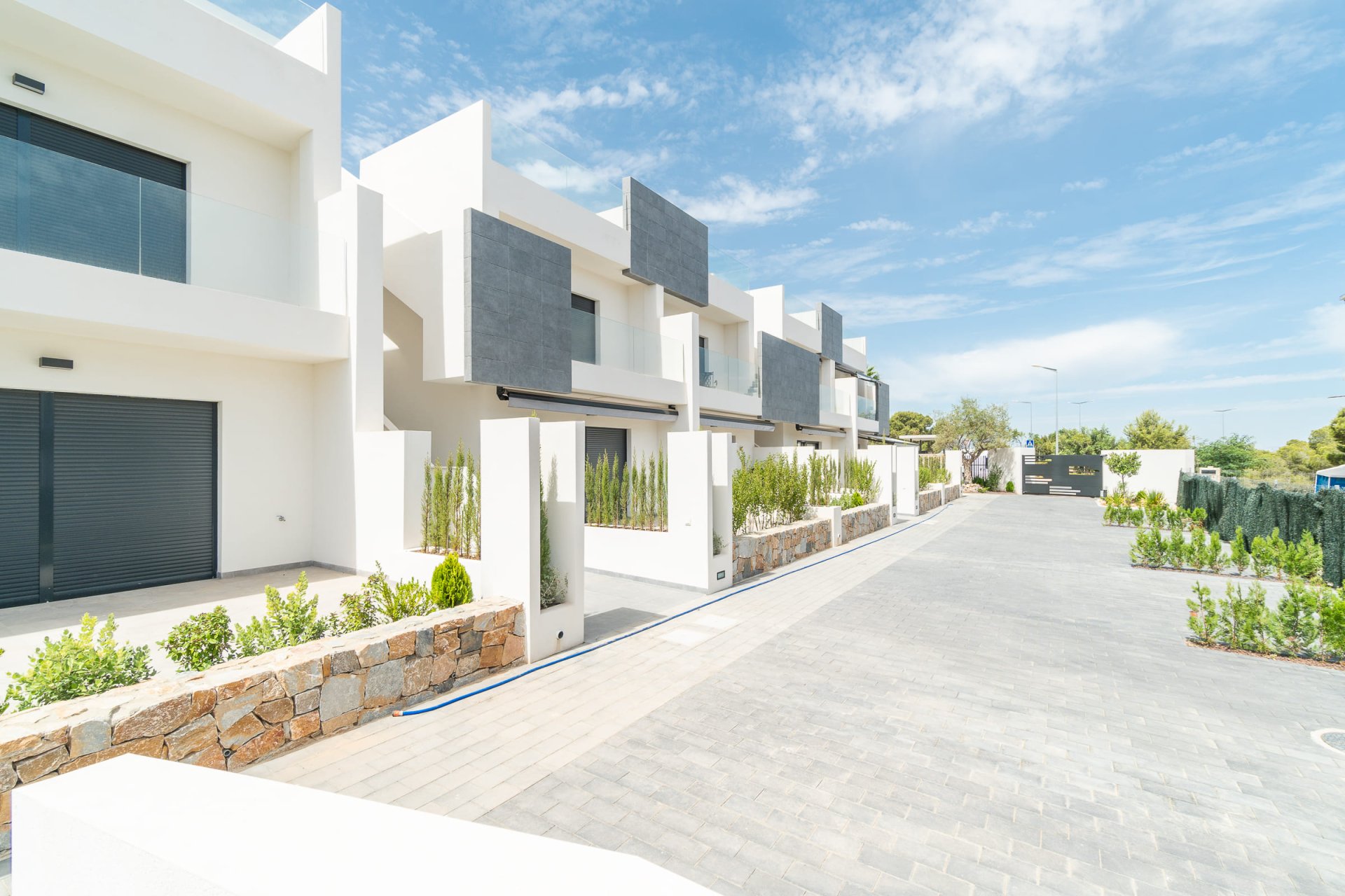 Новое здание - low-bungalow - Torrevieja