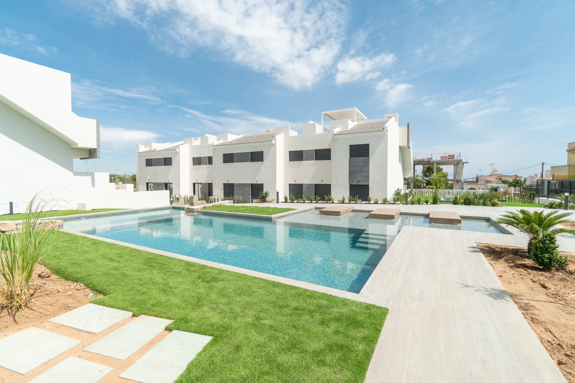 Новое здание - low-bungalow - Torrevieja