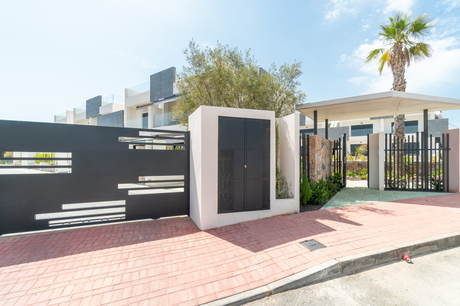 Новое здание - low-bungalow - Torrevieja