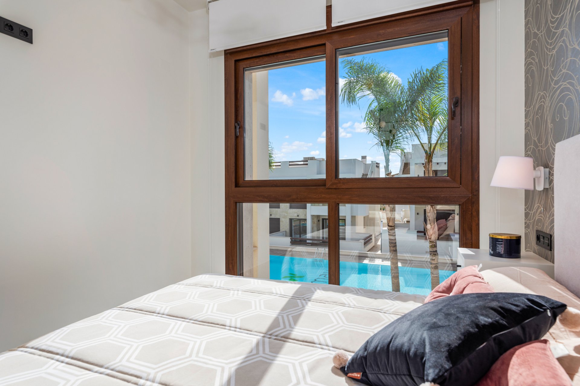 Новое здание - low-bungalow - Torrevieja