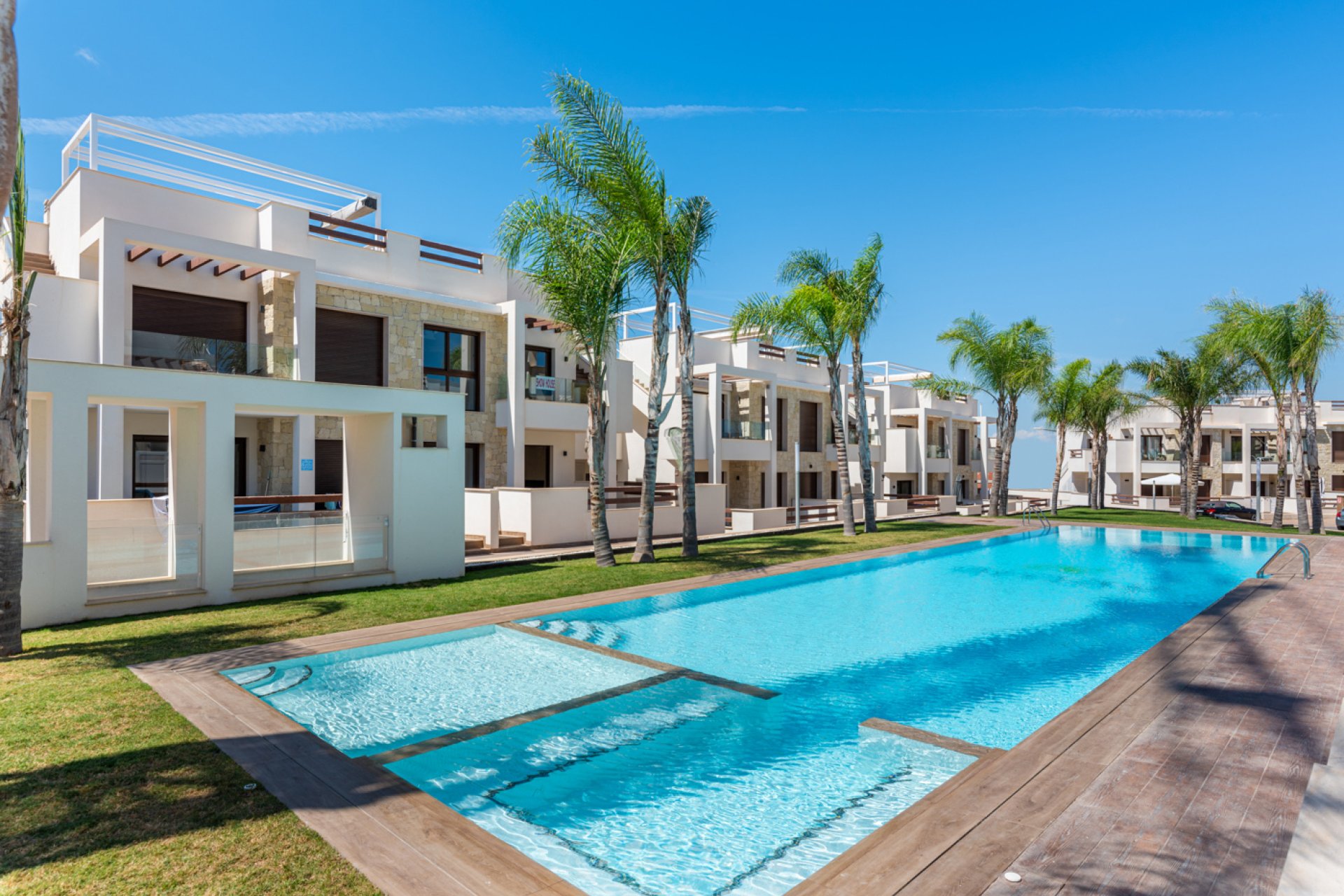 Новое здание - low-bungalow - Torrevieja