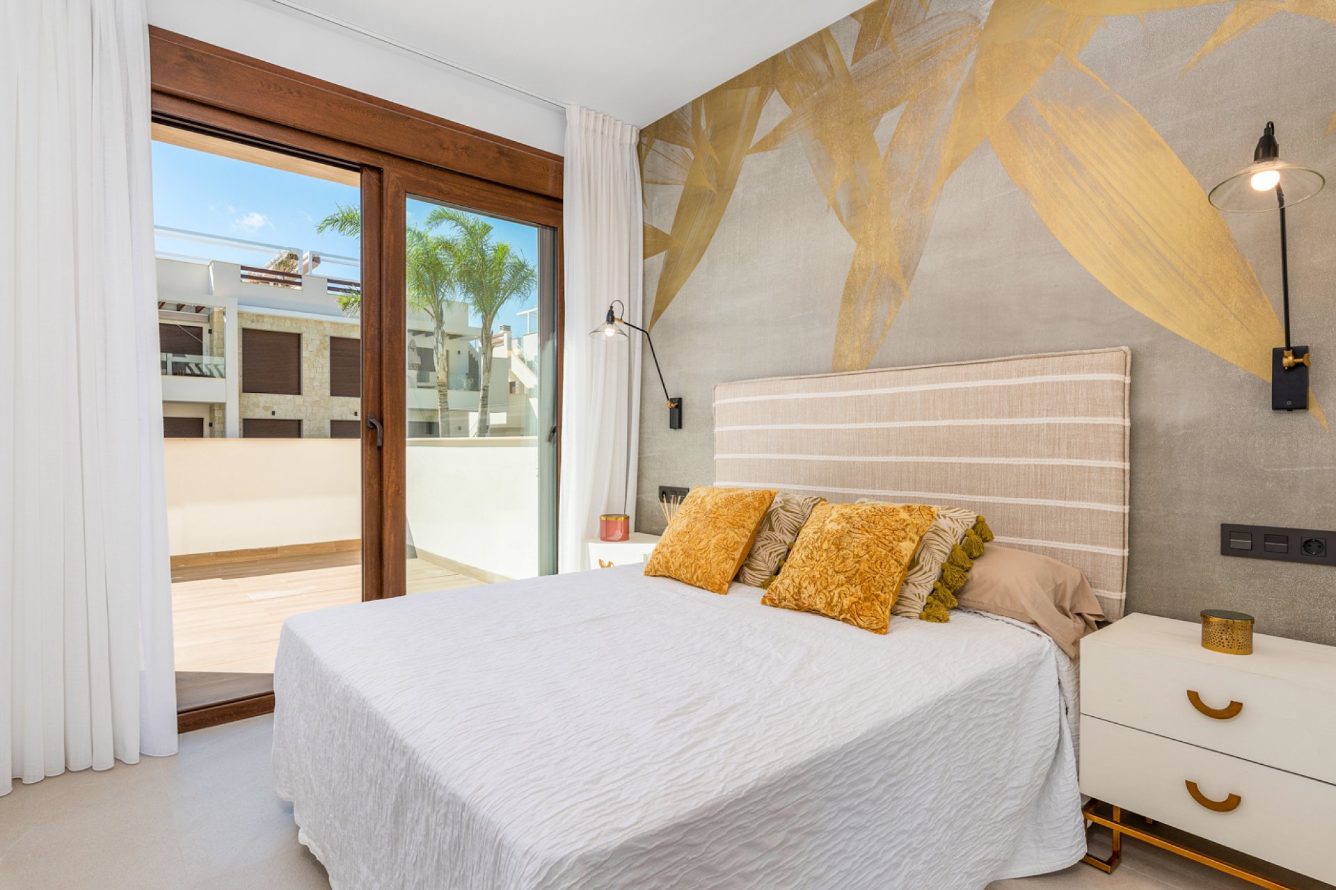 Новое здание - low-bungalow - Torrevieja