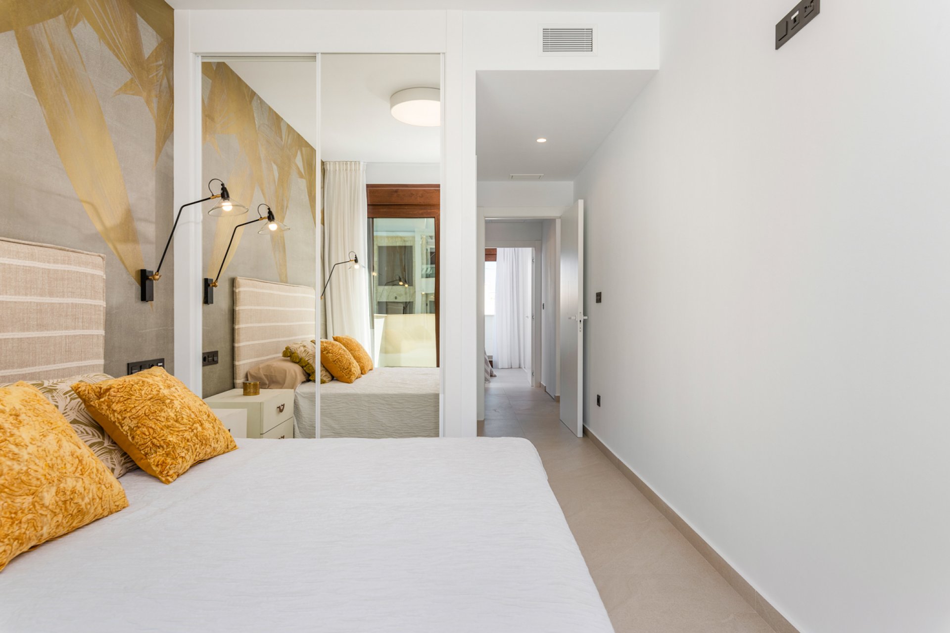 Новое здание - low-bungalow - Torrevieja