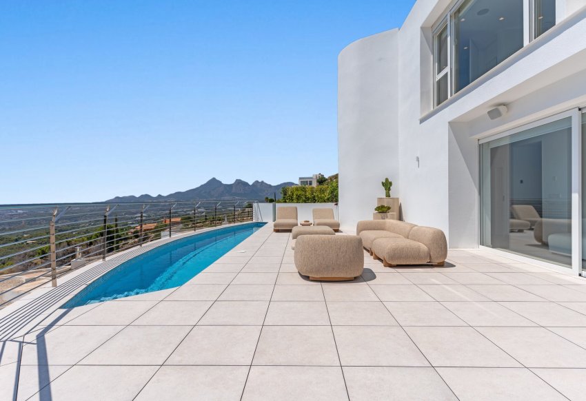 Новое здание - Villa - Altea