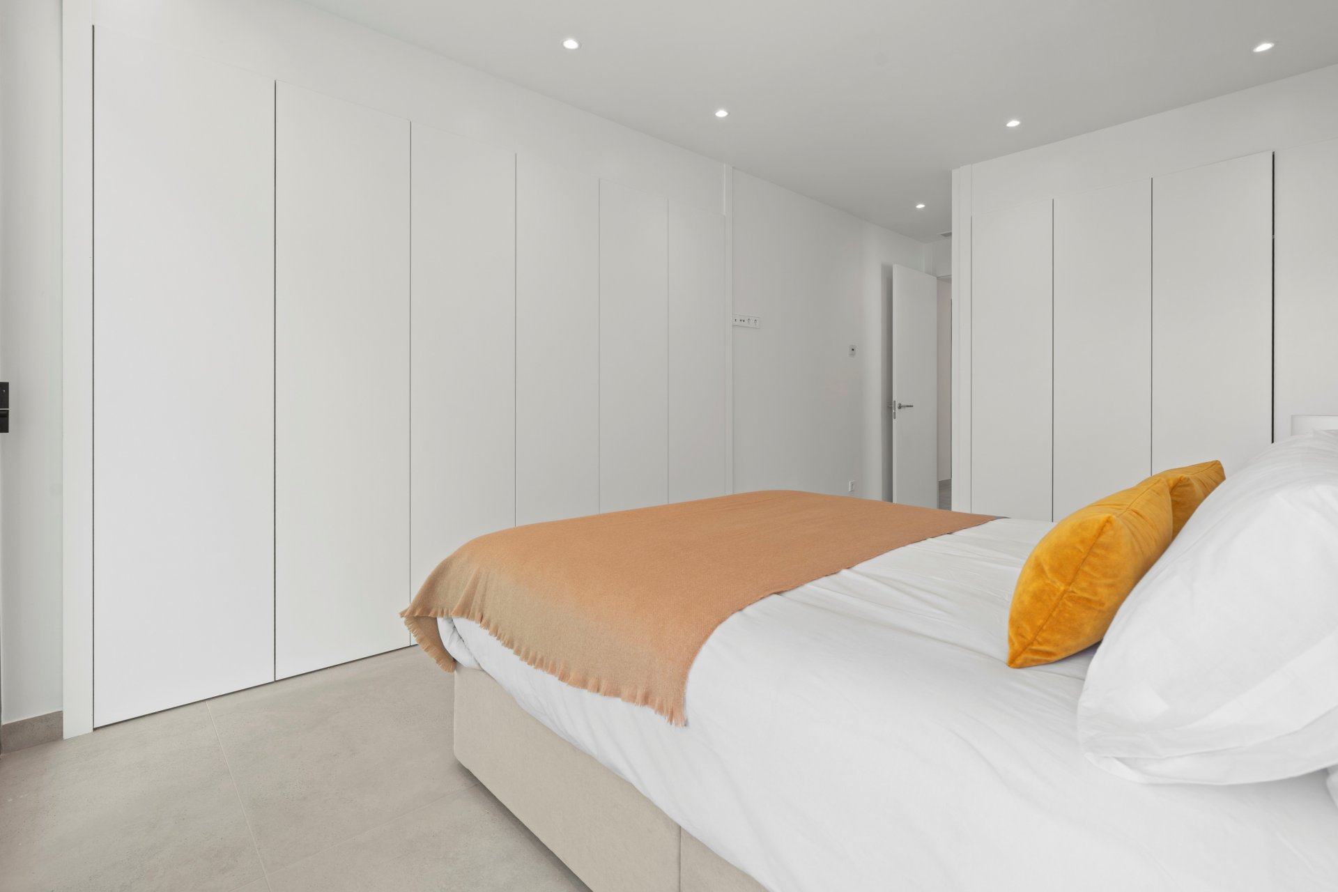 Новое здание - Villa - Benidorm