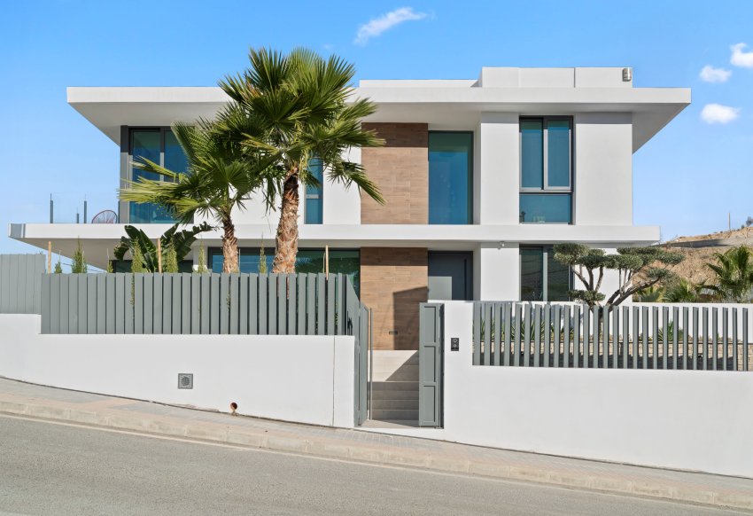 Новое здание - Villa - Benidorm
