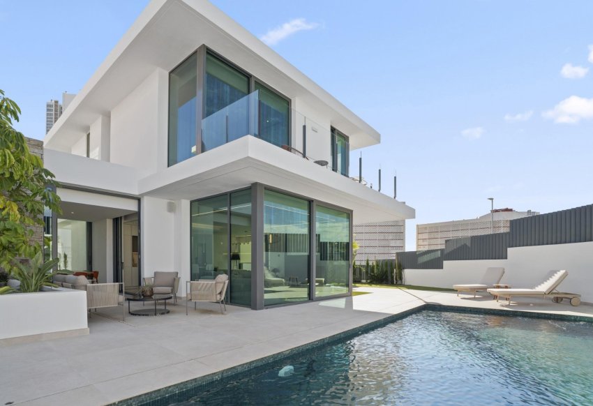 Новое здание - Villa - Benidorm