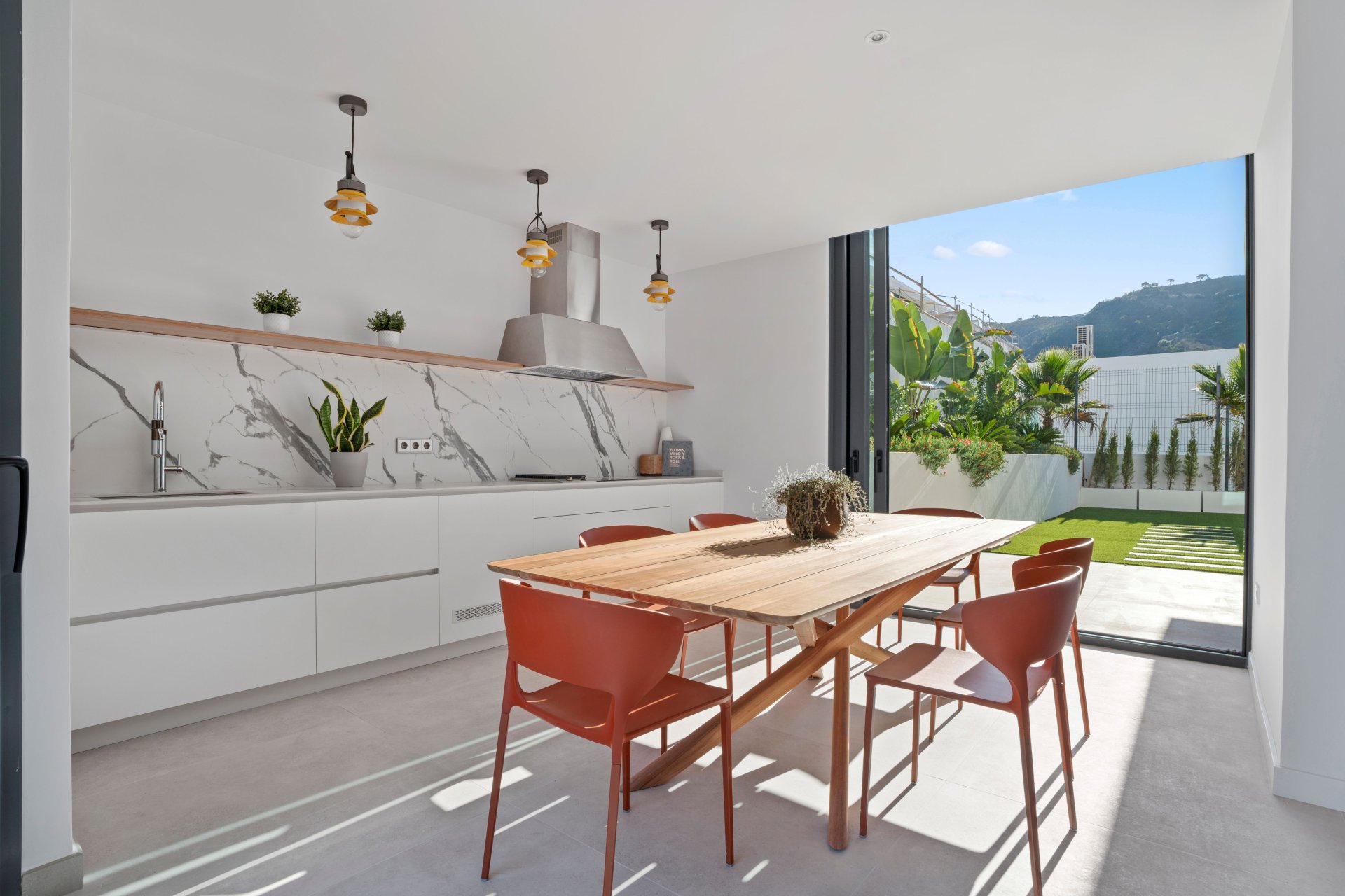 Новое здание - Villa - Benidorm