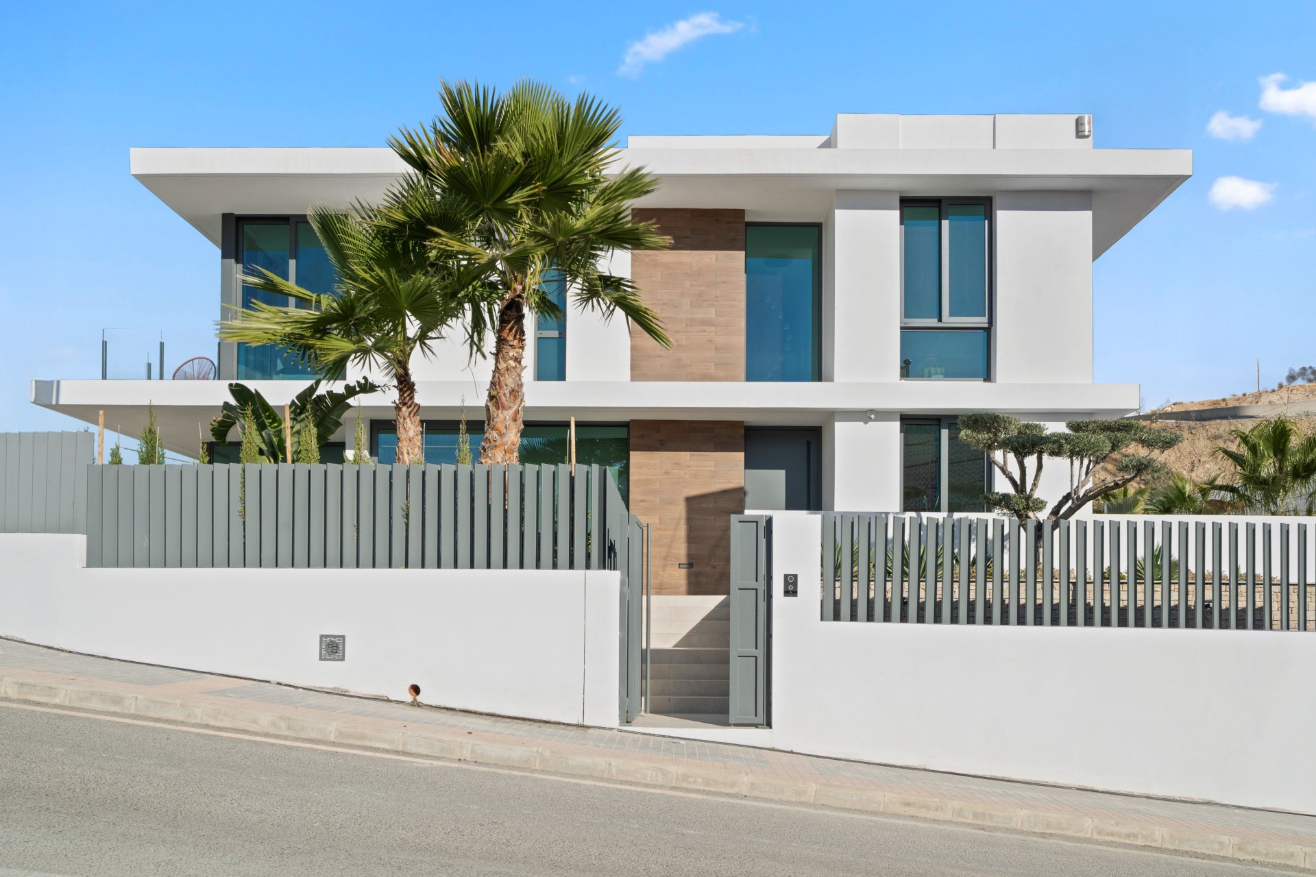 Новое здание - Villa - Benidorm