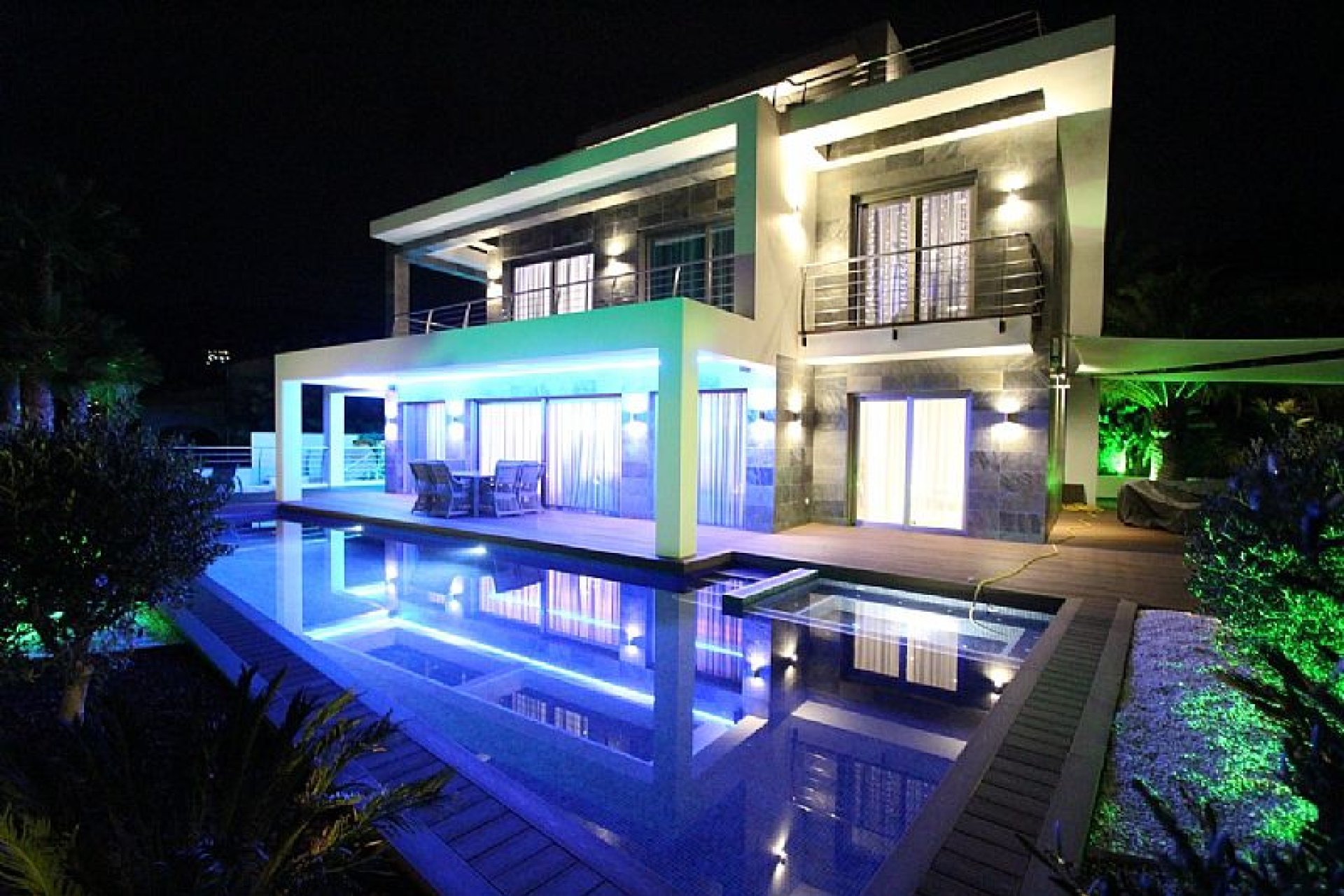 Новое здание - Villa - Calpe