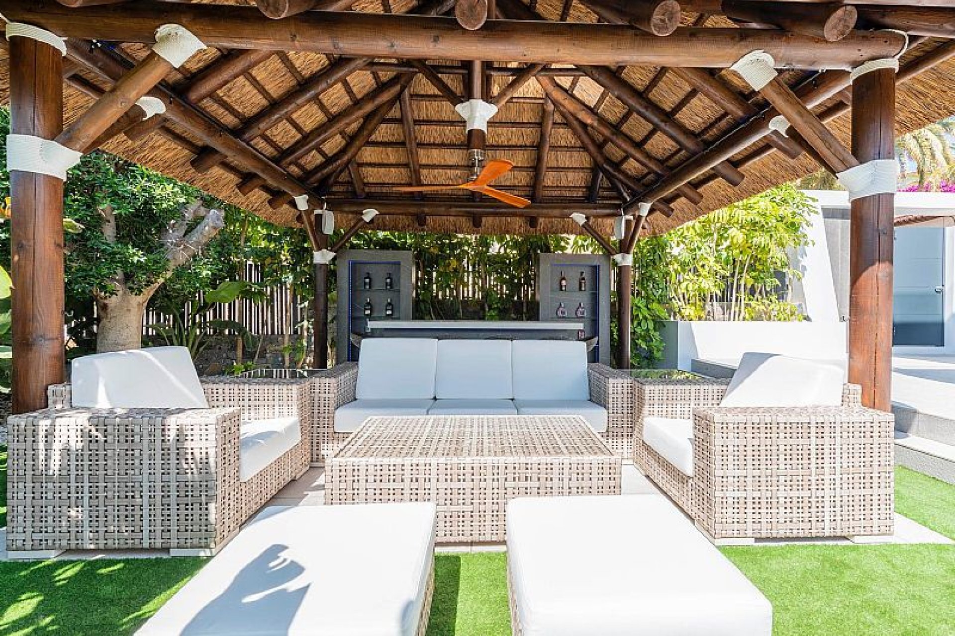 Новое здание - Villa - Calpe