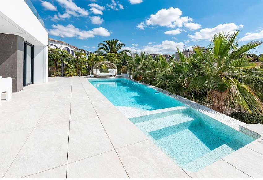 Новое здание - Villa - Calpe