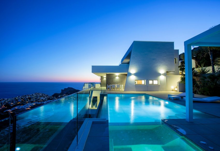 Новое здание - Villa - Cumbre del Sol