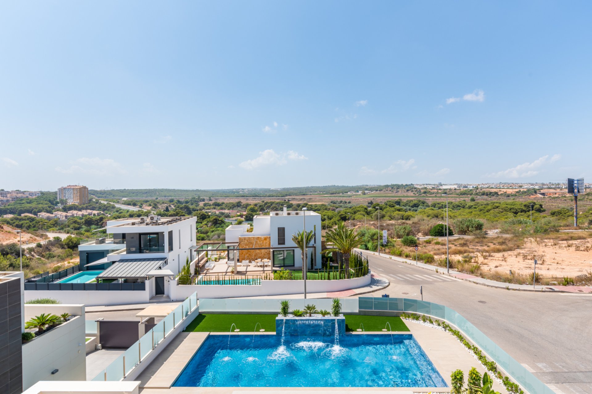 Новое здание - Villa - Dehesa de Campoamor