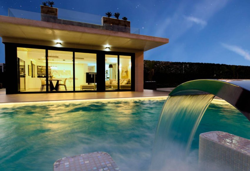 Новое здание - Villa - Dehesa de Campoamor