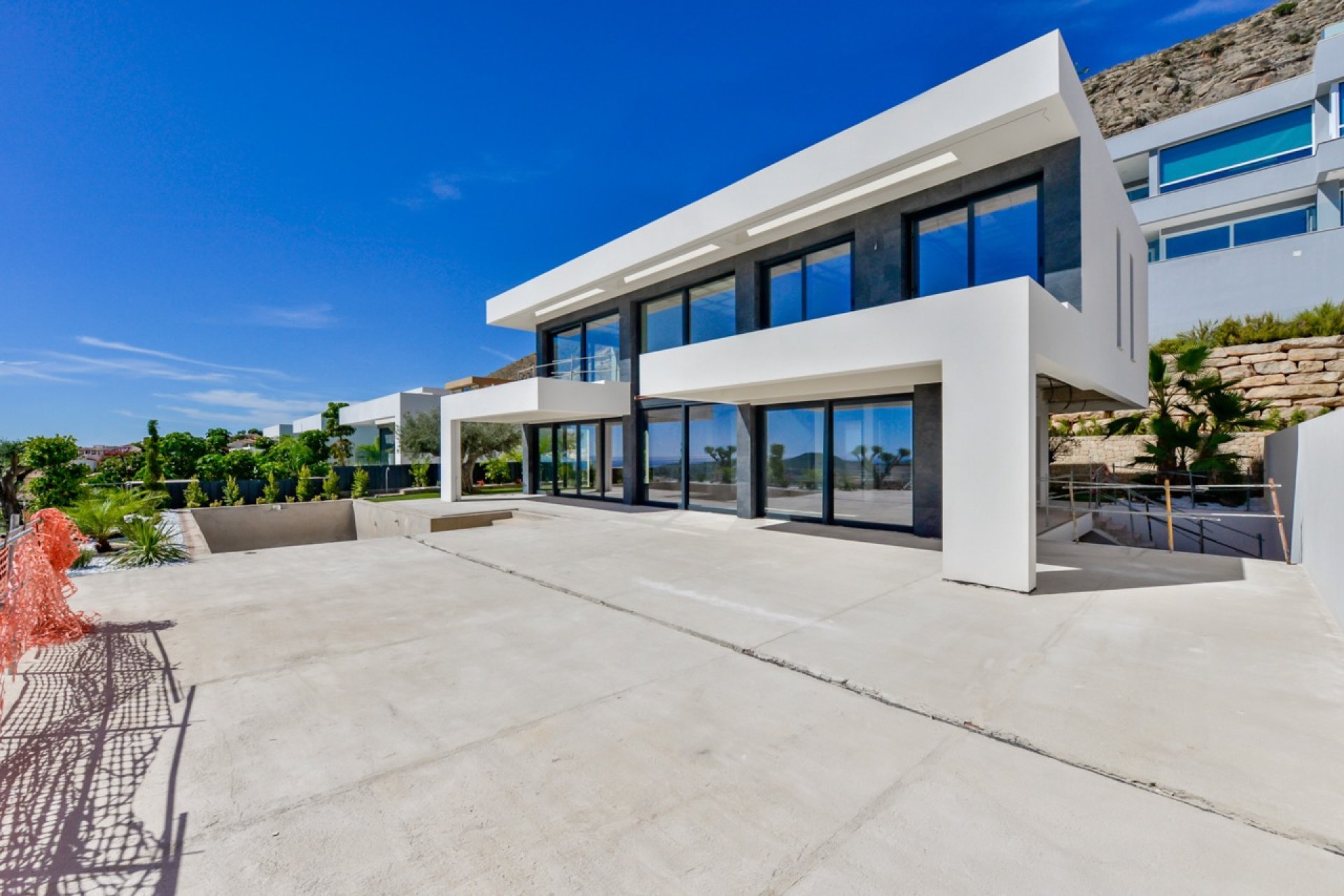 Новое здание - Villa - Golf Bahía