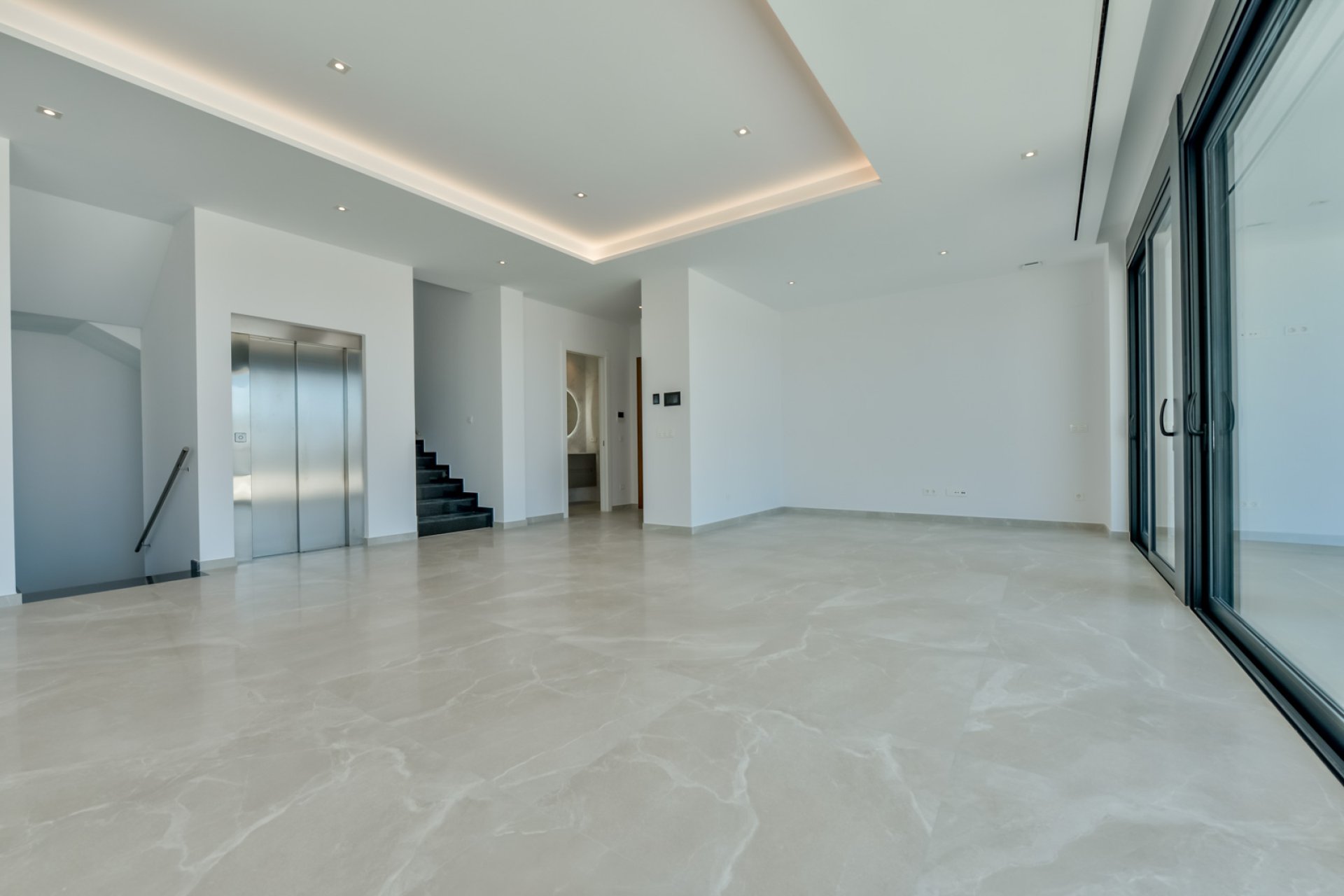 Новое здание - Villa - Golf Bahía