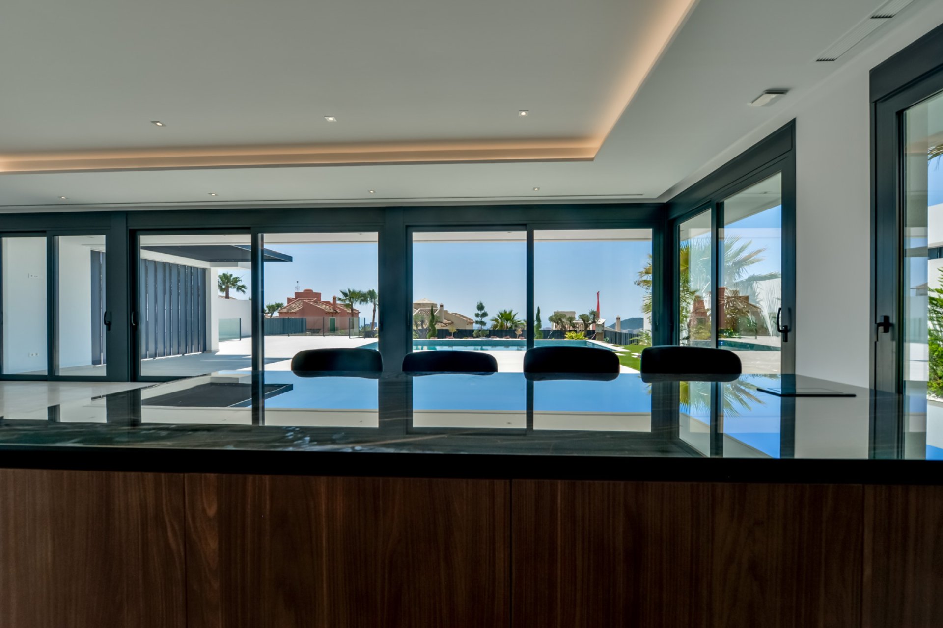 Новое здание - Villa - Golf Bahía