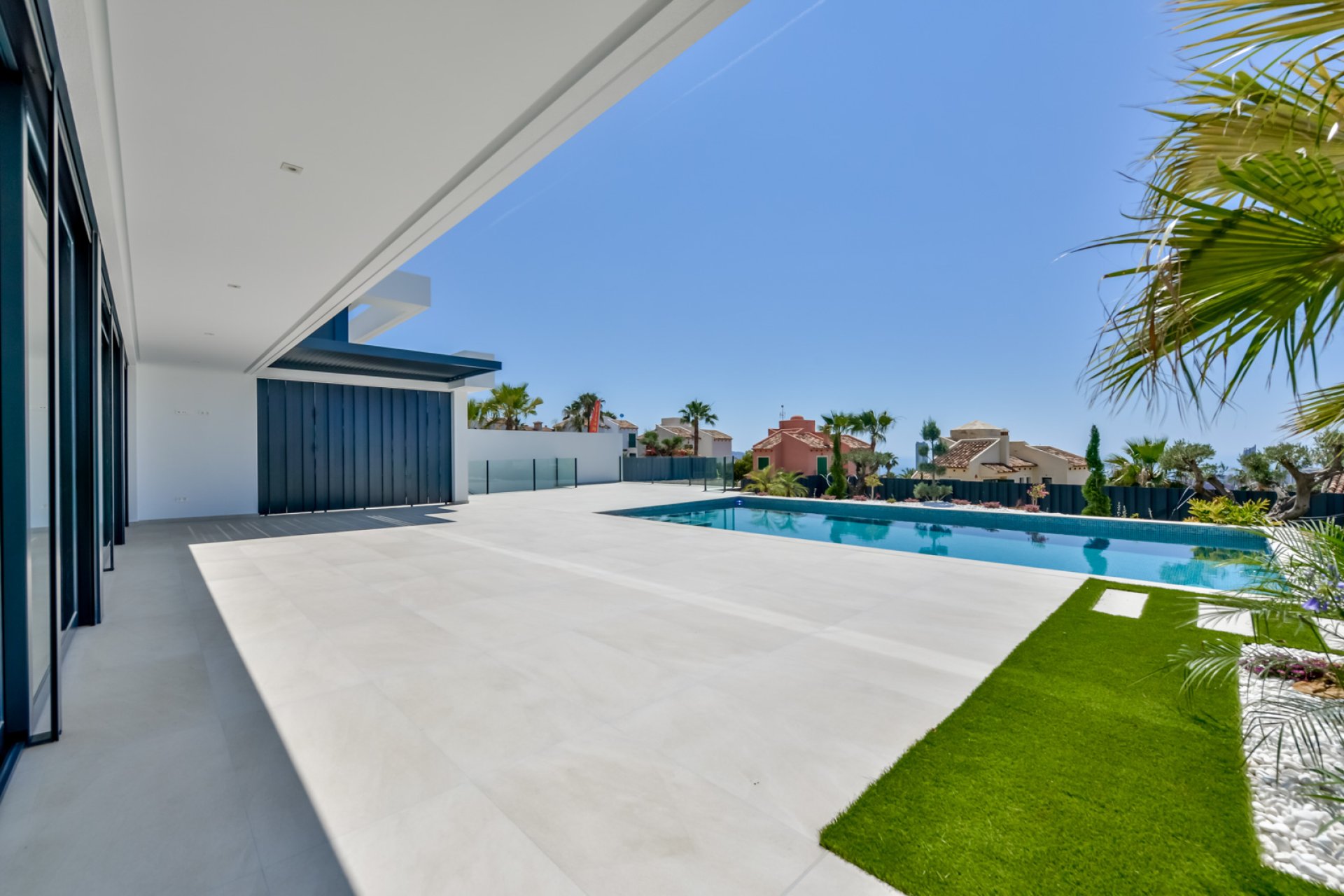 Новое здание - Villa - Golf Bahía