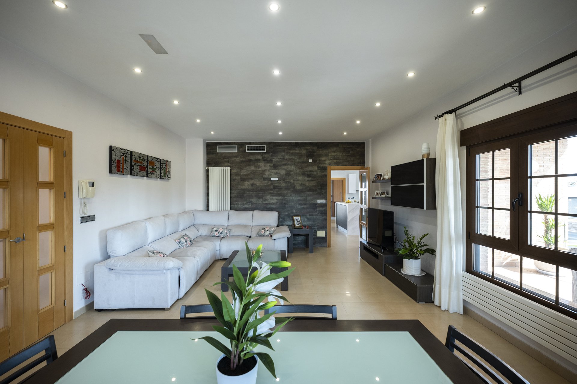 Новое здание - Villa - Jerónimo y Avileses