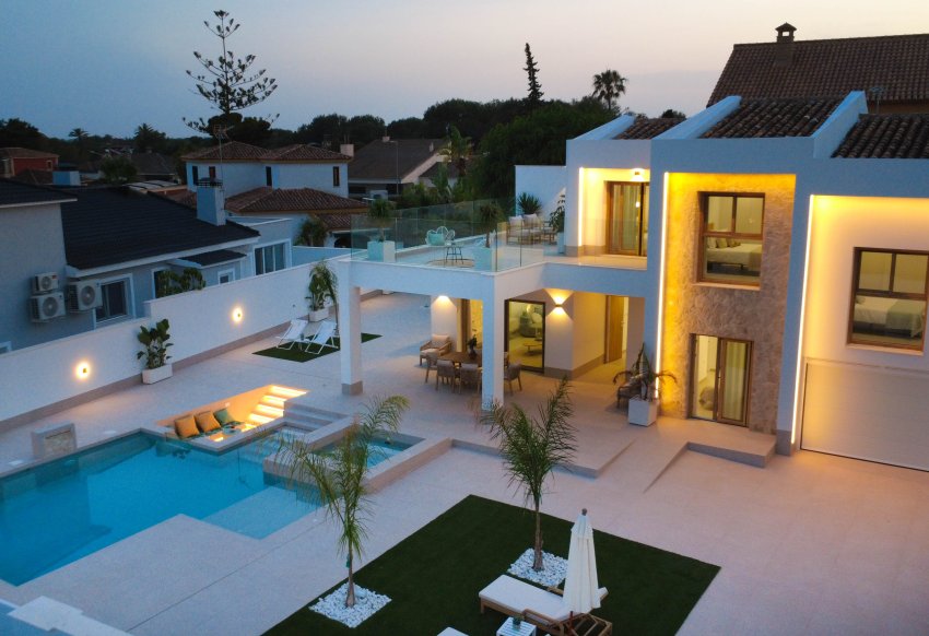 Новое здание - Villa - Orihuela Costa