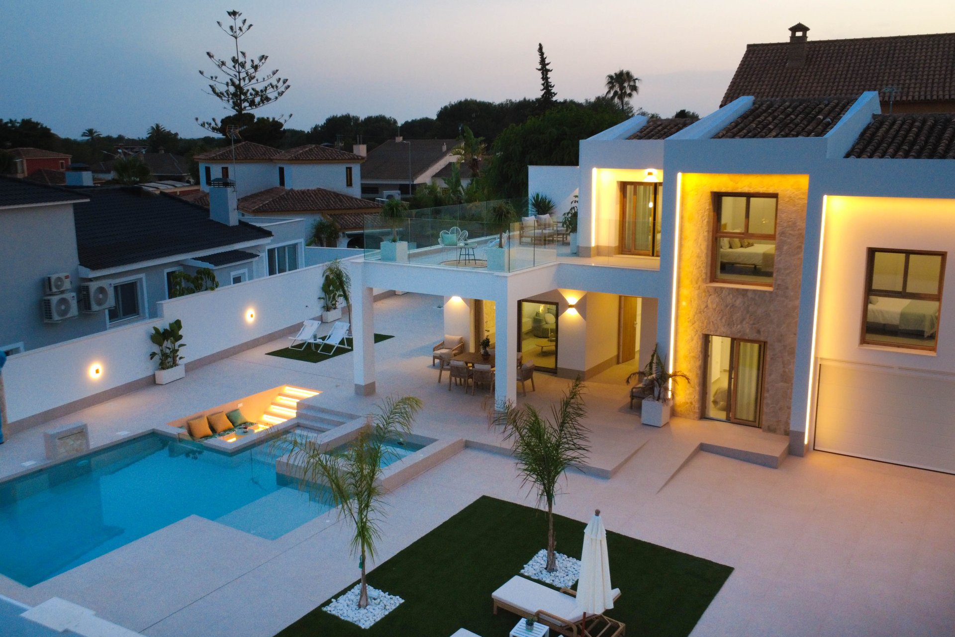 Новое здание - Villa - Orihuela Costa