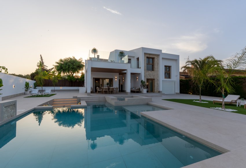 Новое здание - Villa - Orihuela Costa
