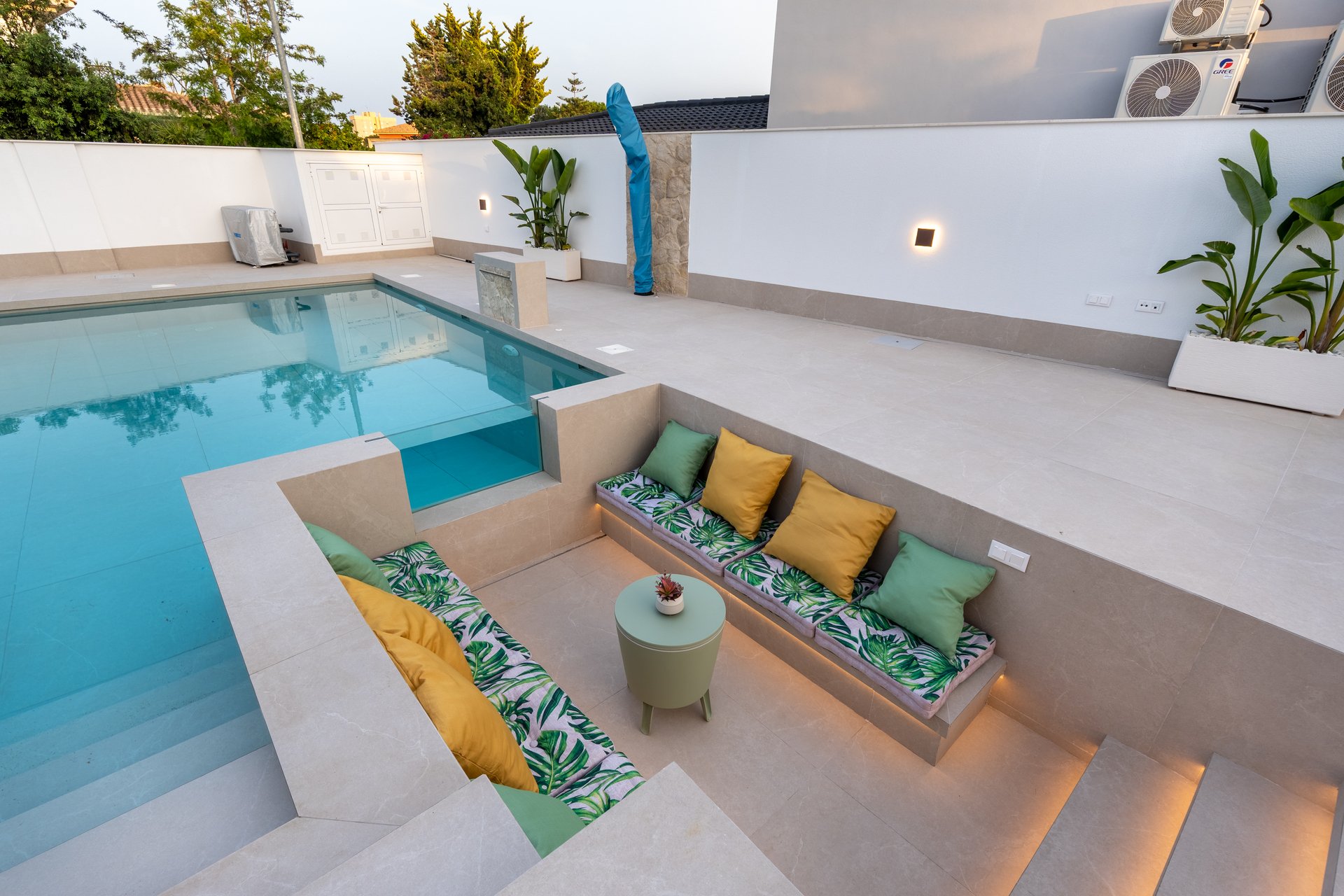 Новое здание - Villa - Orihuela Costa
