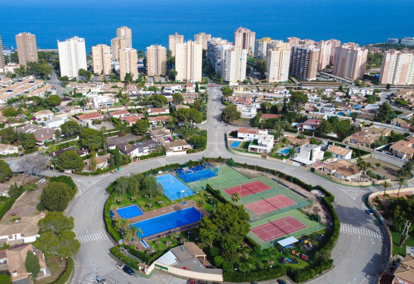 Новое здание - Villa - Orihuela Costa