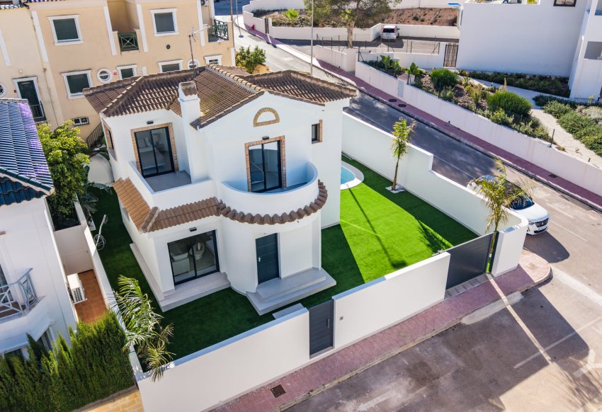 Новое здание - Villa - Orihuela Costa