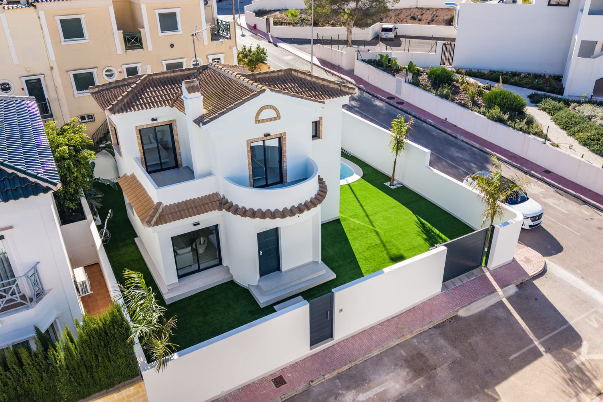 Новое здание - Villa - Orihuela Costa