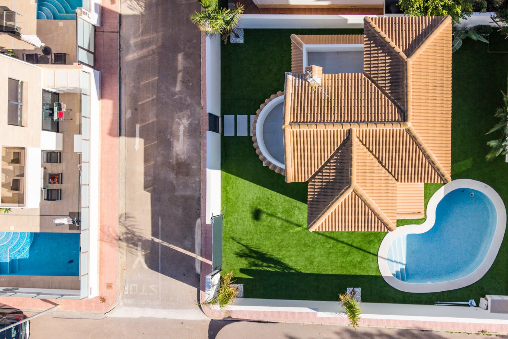 Новое здание - Villa - Orihuela Costa