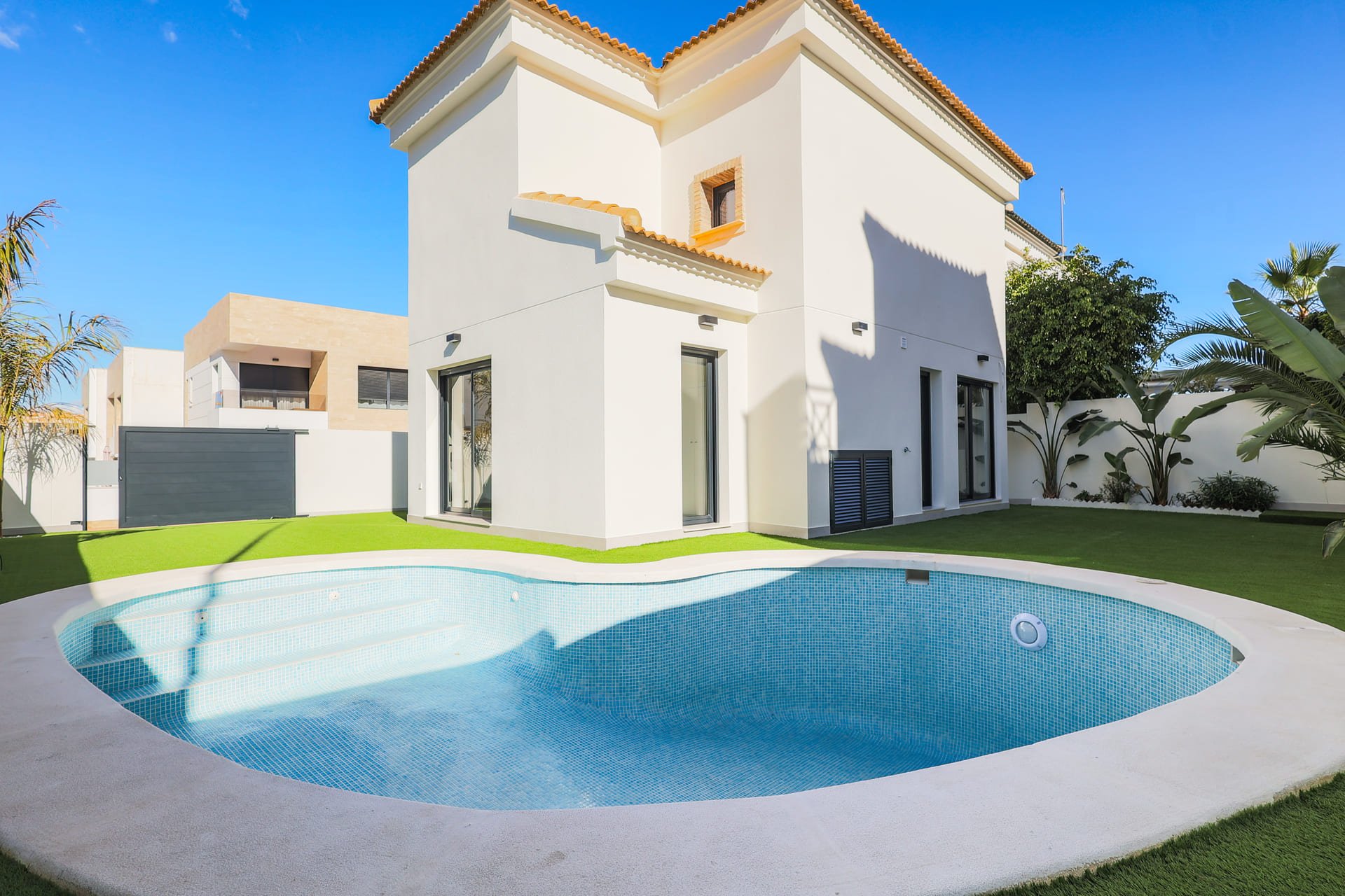 Новое здание - Villa - Orihuela Costa