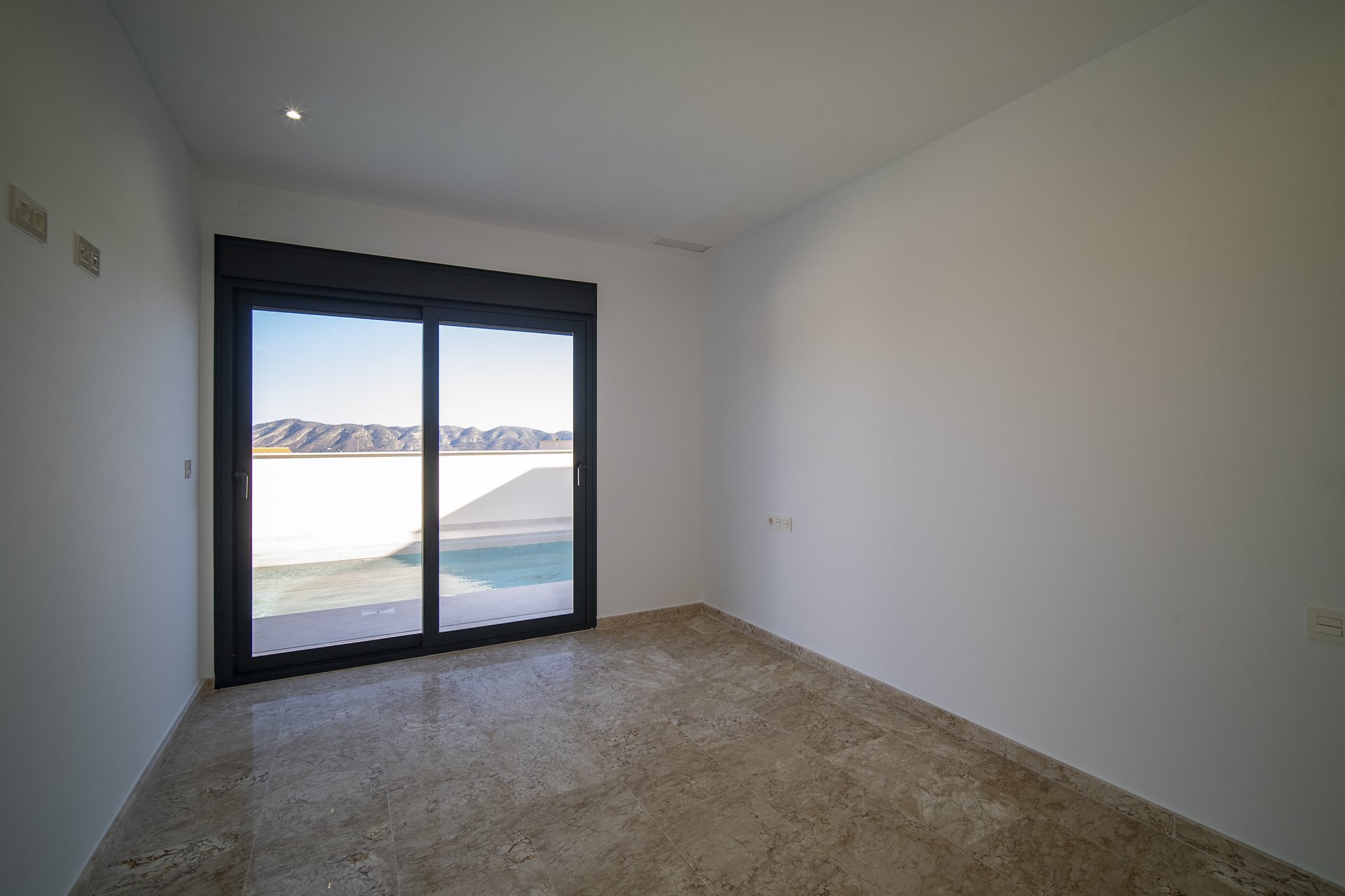 Obra nueva - detached - Coloma