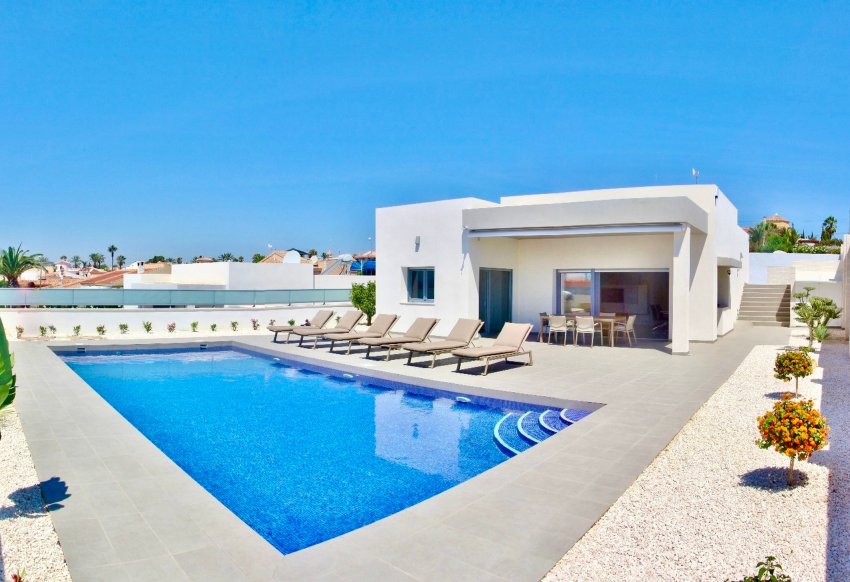 Obra nueva - detached - Rafal